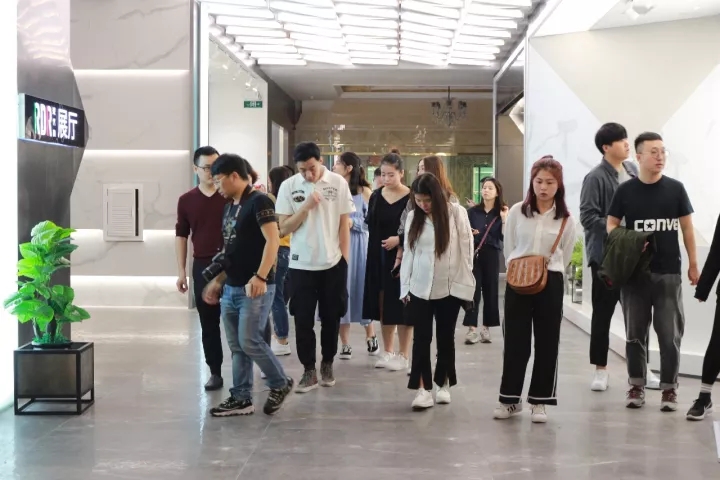 喜迎南開大學濱海學院環(huán)境設(shè)計專業(yè)師生前來我